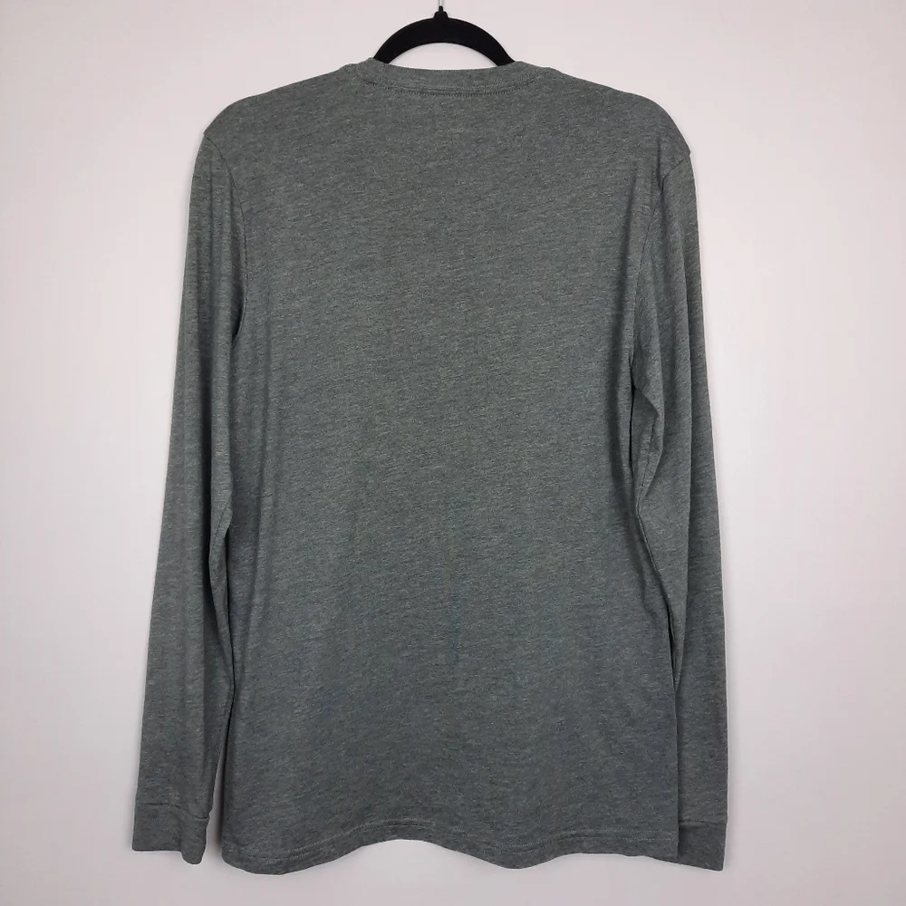 Bundle of 2 Adidas Men's Long Sleeve Tee Shirts Gray and Navy Blue size Small